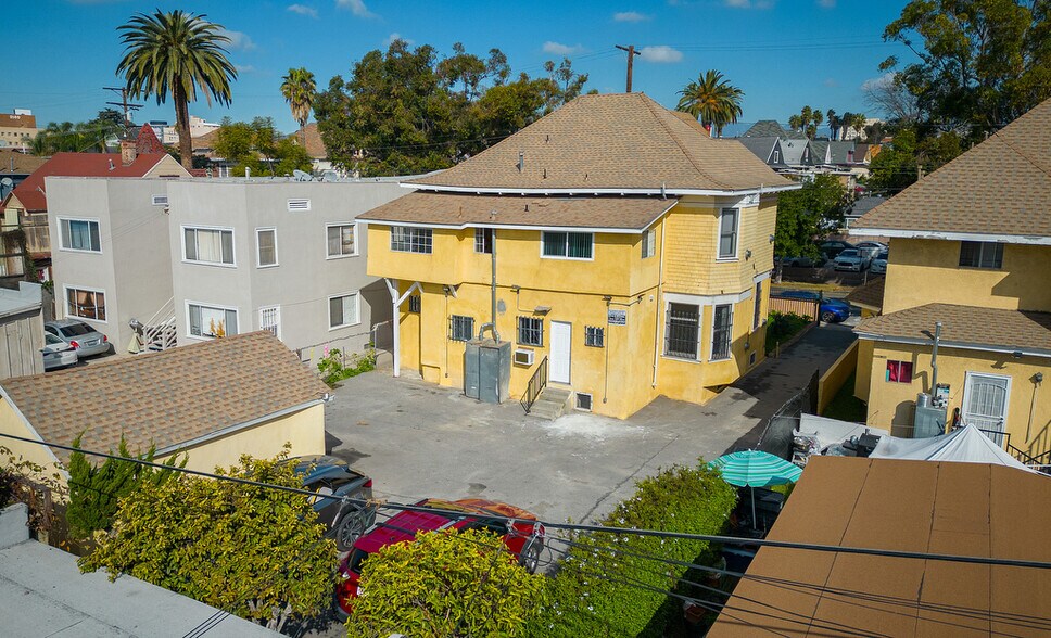 More Photos Of 1820 W 11th St, Los Angeles Apartments For Sale