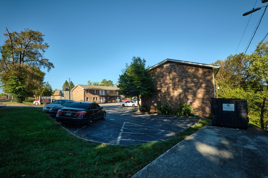 More Photos Of 609 E Inskip Dr, Knoxville Apartments For Sale