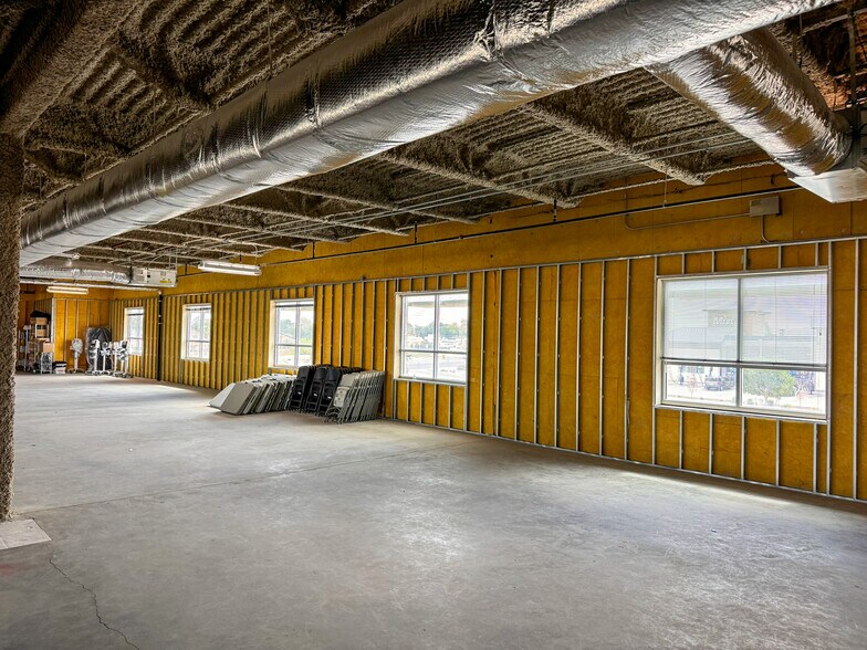 More Photos Of 13600 Horizon Blvd, Horizon City Hospital For Lease