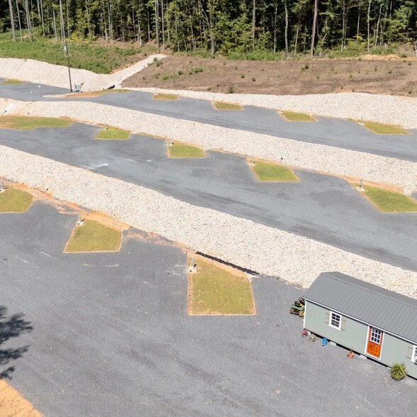 More Photos Of 1007 Scottsboro Hwy, Guntersville Land For Sale