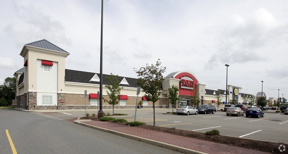 More Photos Of 280 School St, Mansfield Unknown For Lease