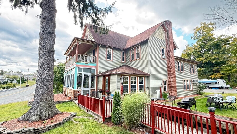 More Photos Of 87 Milanville Rd, Beach Lake Hotel For Sale