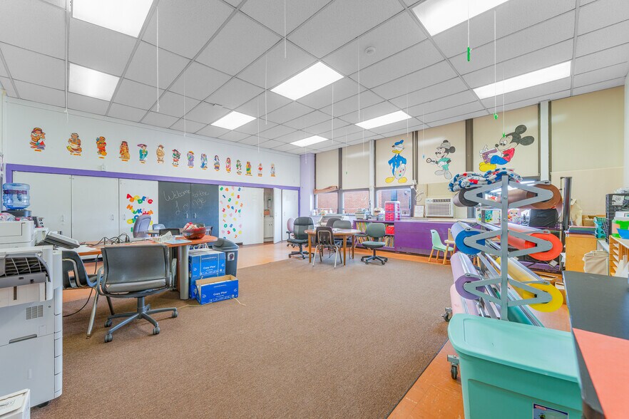 More Photos Of 300 North St, Waynesburg Schools For Sale