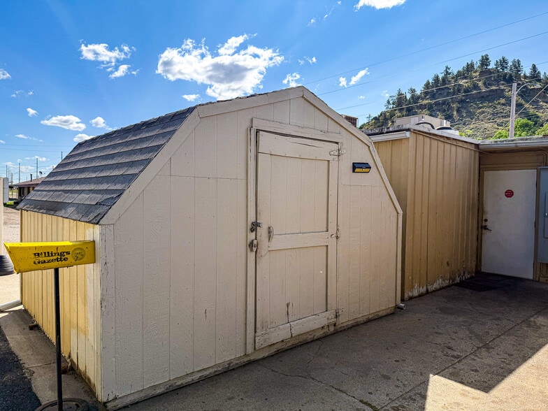 More Photos Of 1290 Front St, Forsyth Freestanding For Sale