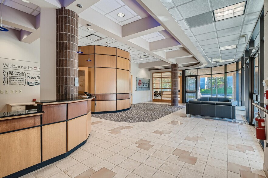 More Photos Of 1095 S Monaco Pky, Denver Office For Lease