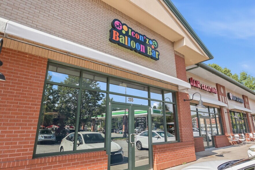 More Photos Of 3435 Medlock Bridge Rd, Peachtree Corners Convenience Store For Lease