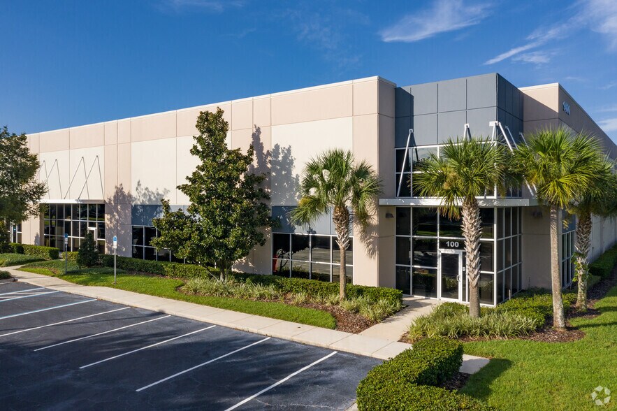 More Photos Of 2405 Commerce Park Dr, Orlando Unknown For Lease