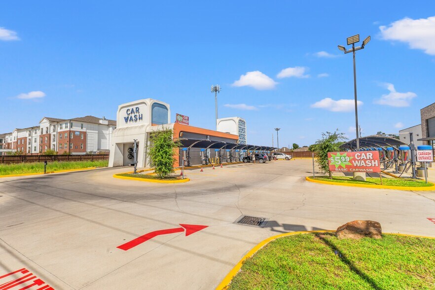 More Photos Of 8460 Phelan Blvd, Beaumont Specialty For Sale