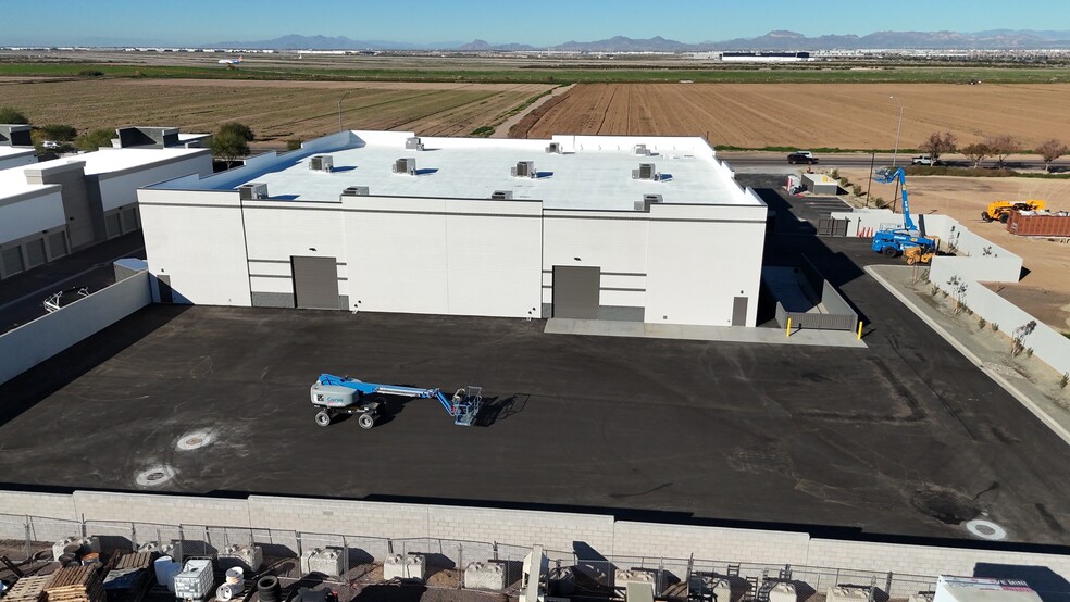 More Photos Of 8817 E Pecos Rd, Mesa Warehouse For Lease