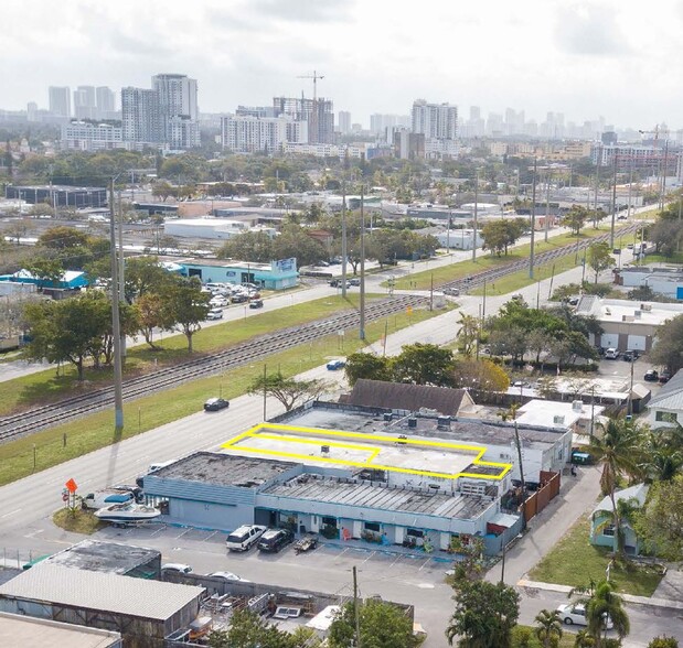 More Photos Of 1318 N Dixie Hwy, Hollywood Storefront Retail Office For Lease