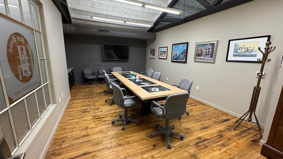 More Photos Of 312-314 W Broad St, Quakertown Office For Sale