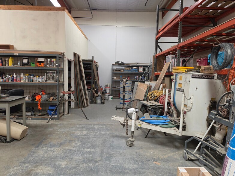 More Photos Of 4960 E Yale Ave, Fresno Warehouse For Sale