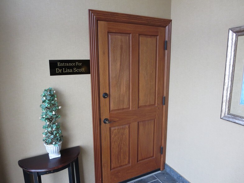 More Photos Of 9115 Leesgate Rd, Louisville Medical For Lease