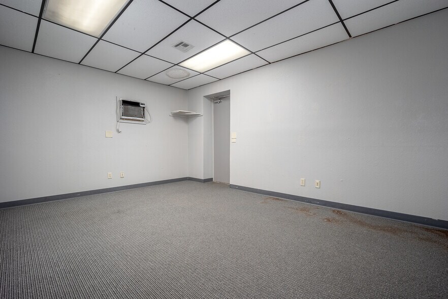 More Photos Of 2845 Broce Dr, Norman Office For Sale