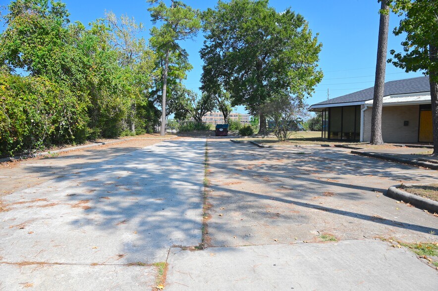 More Photos Of 14423 Cornerstone Village Dr, Houston Medical For Sale