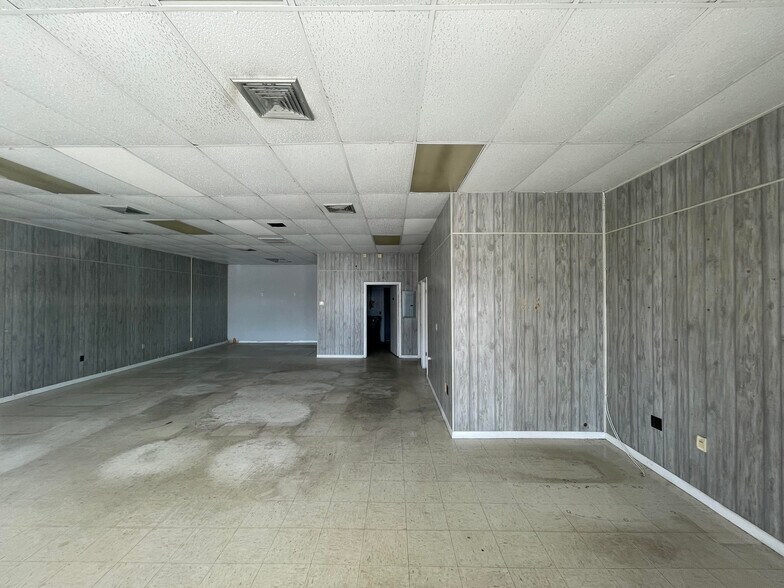 More Photos Of 1001-1019 US Highway 27 S, Avon Park Unknown For Lease
