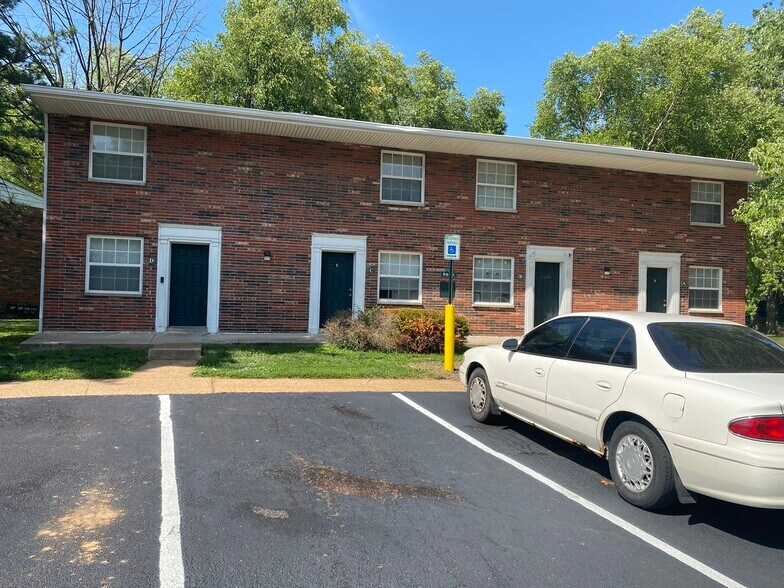 More Photos Of 1624 Northwinds Estates Dr, Saint Louis Apartments For Sale