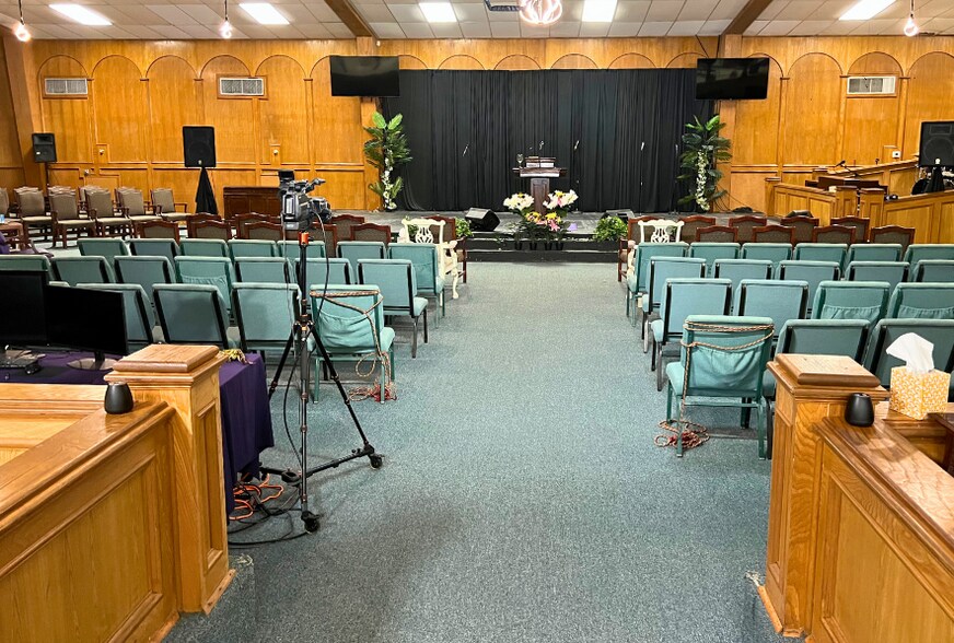 More Photos Of 5110 Crane St, Houston Flex For Sale