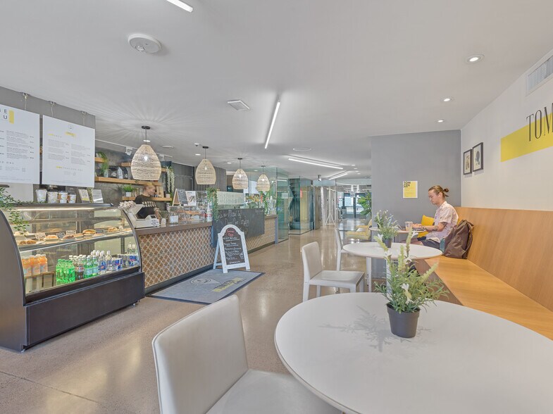 More Photos Of 2828 N Central Ave, Phoenix Loft Creative Space For Sale