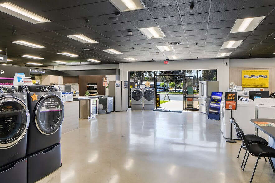More Photos Of 901 E Imperial Hwy, La Habra Office For Sale