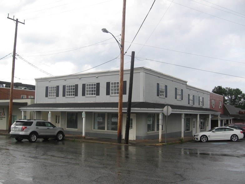 Primary Photo Of 1740 Lyter Dr, Johnstown Storefront Retail Residential For Sale
