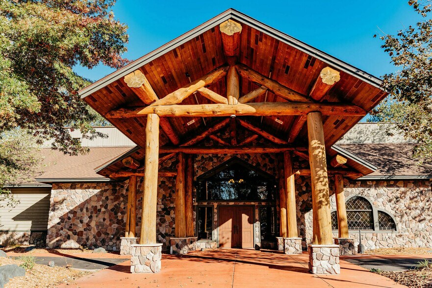 More Photos Of 264 County I Rd, Balsam Lake Hotel For Sale