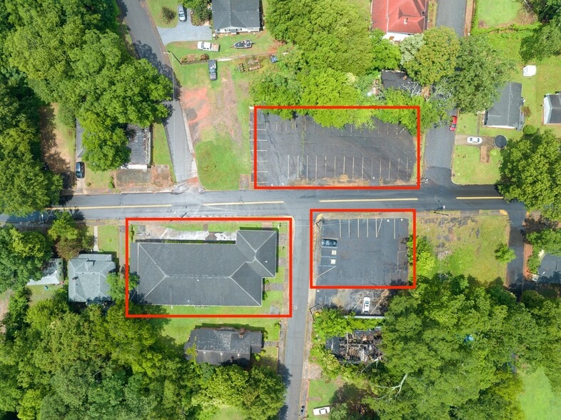 More Photos Of 1401 S Fant St, Anderson Funeral Home For Sale