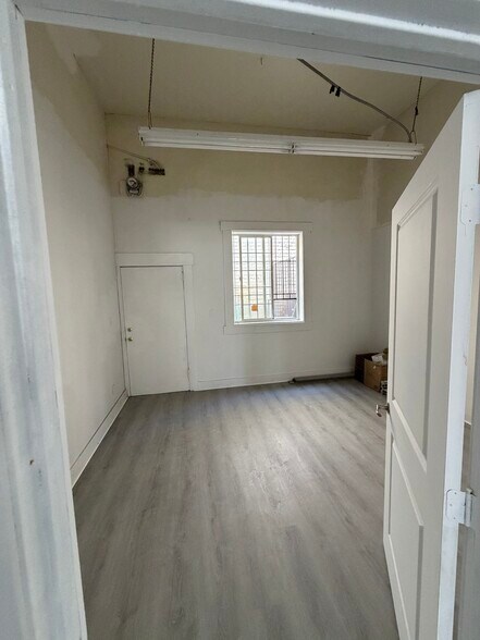 More Photos Of 1604 W Pico Blvd, Los Angeles Apartments For Lease