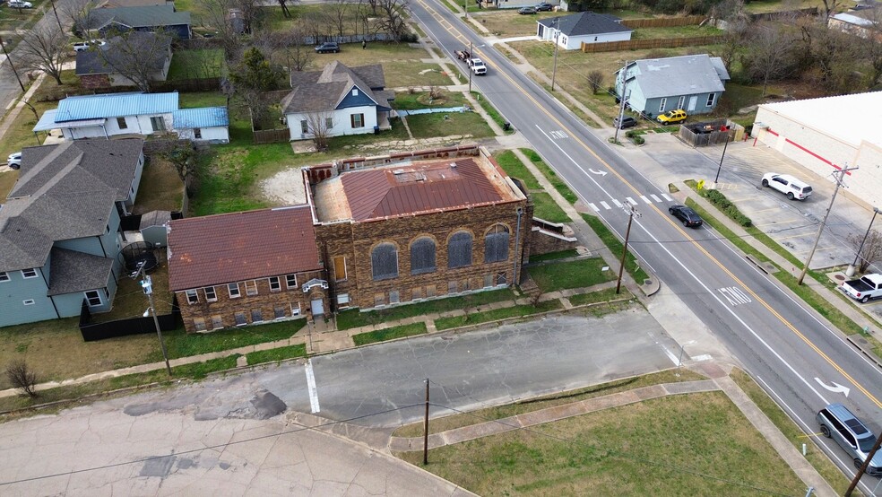 More Photos Of 3907 Lee St, Greenville Religious Facility For Lease
