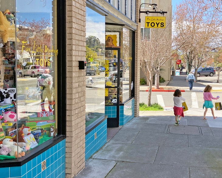 More Photos Of 960 San Pablo Ave, Albany Storefront Retail Office For Lease