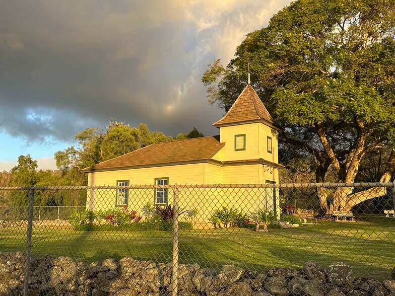 More Photos Of 3135 Lower Kula Rd, Kula Storefront Retail Office For Sale