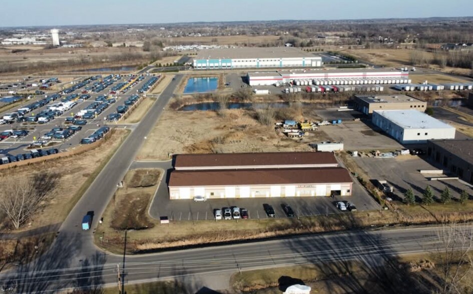 More Photos Of 2010 Fairview st, Centerville Industrial For Lease