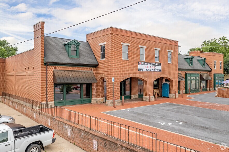 Primary Photo Of 331 N Market St, Frederick General Retail For Sale