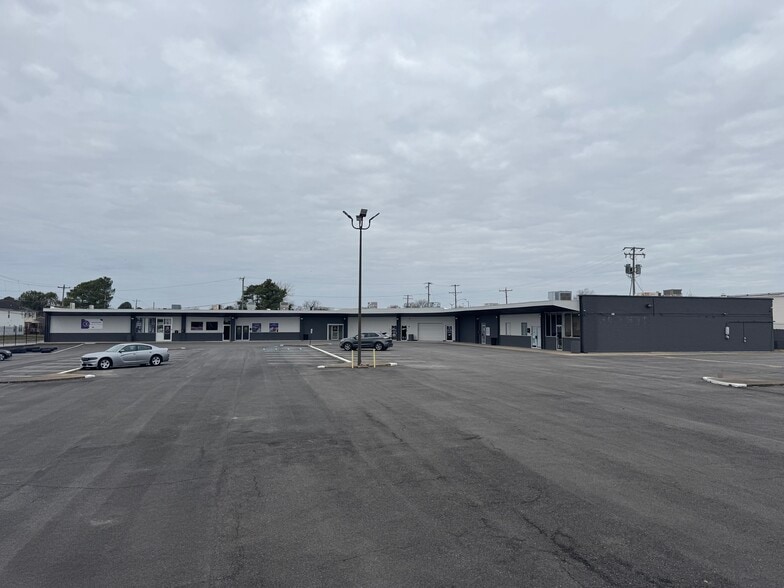 More Photos Of 660-670 Lincoln St, Portsmouth Unknown For Lease