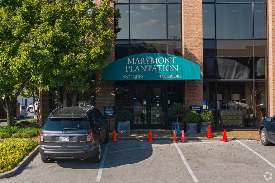 More Photos Of 4001-4009 Hillsboro Pike, Nashville Freestanding For Lease