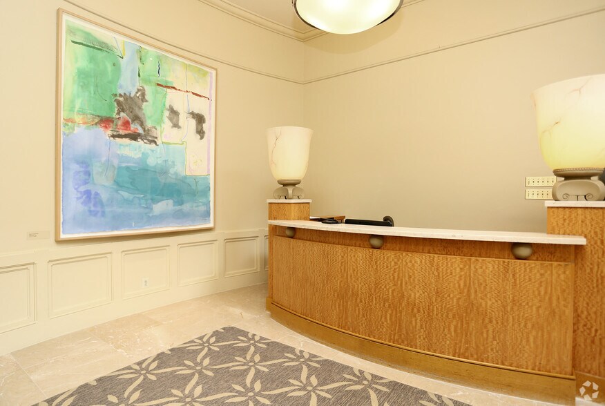 More Photos Of 425 8th St NW, Washington Apartments For Lease