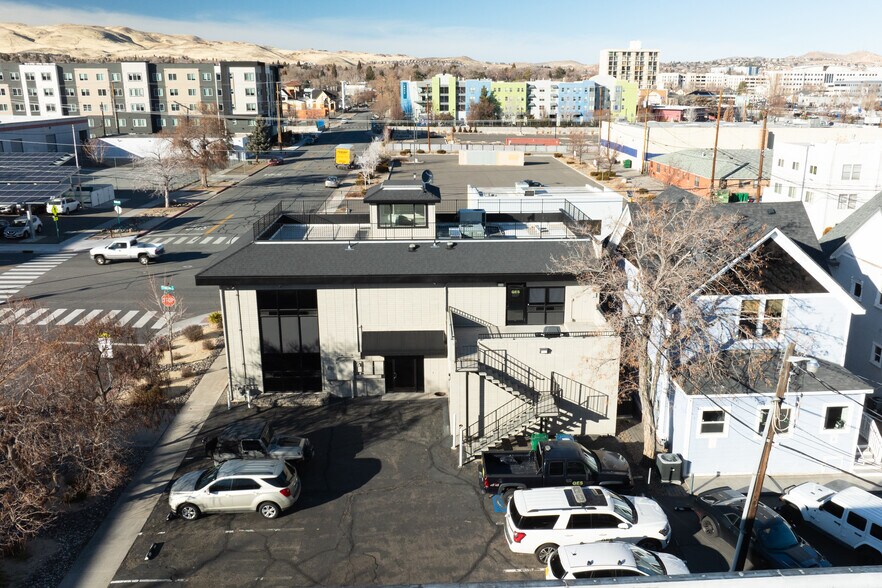 More Photos Of 690 W 2nd St, Reno Office For Sale
