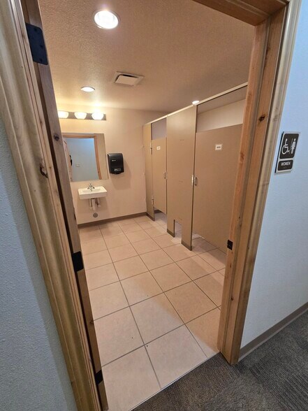 More Photos Of 9519 Bandley Dr, Fountain Industrial For Lease