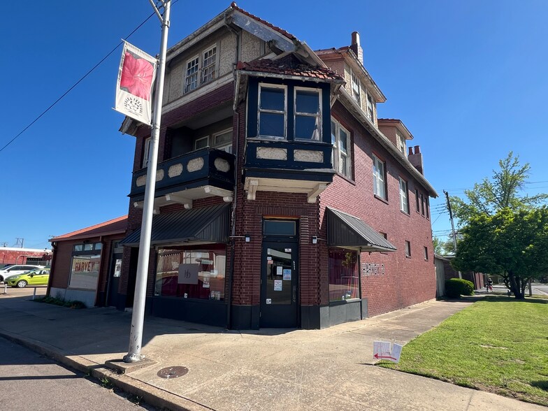 More Photos Of 821 W Broadway St, Muskogee Restaurant For Sale