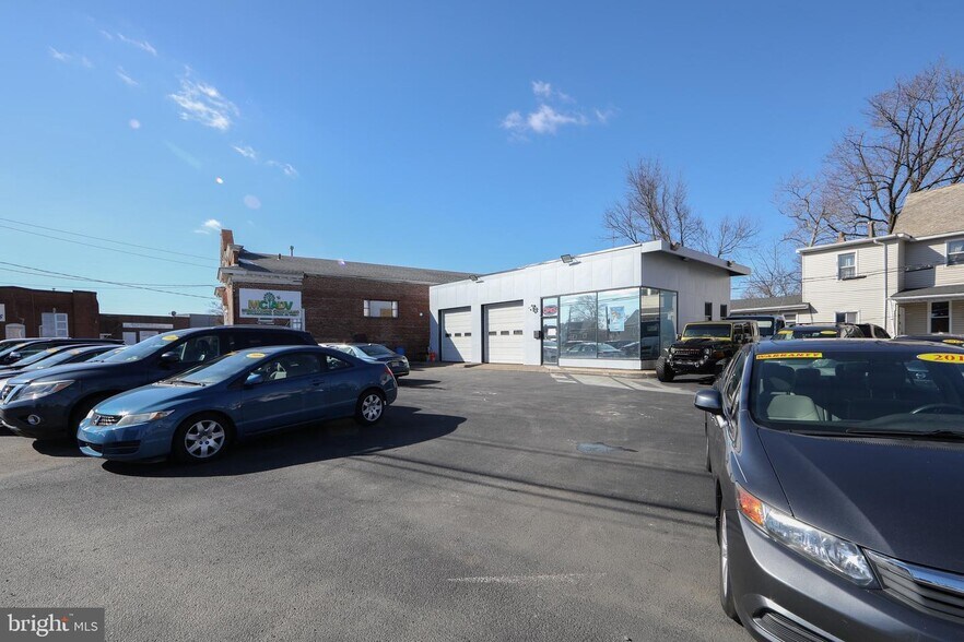 More Photos Of 201 Saint Mihiel Dr, Delran Auto Dealership For Sale