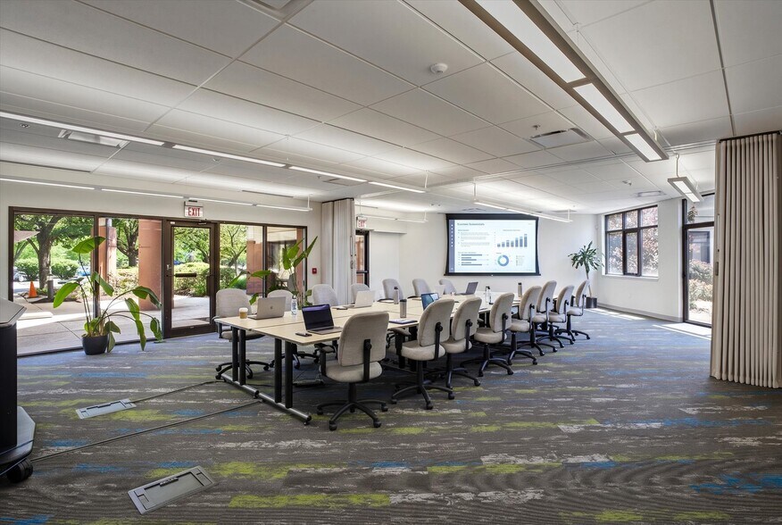 More Photos Of 15 Roszel Rd, West Windsor Office For Sale