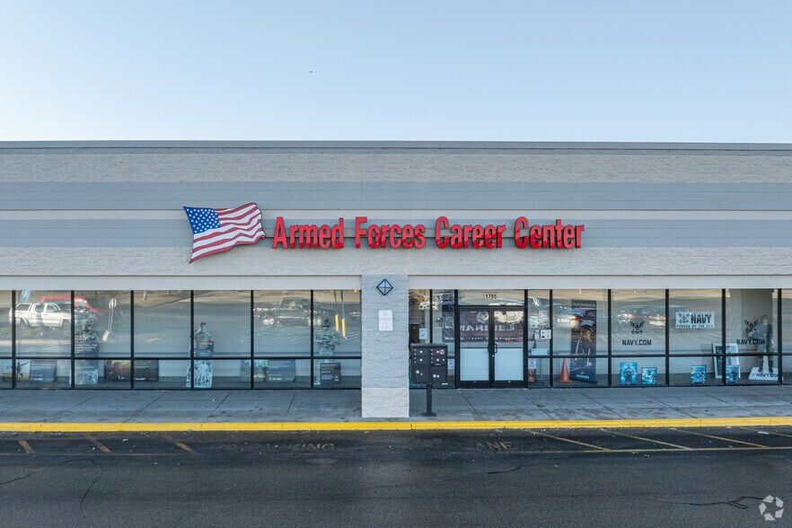 More Photos Of 2035 E Sherman Blvd, Muskegon Unknown For Lease