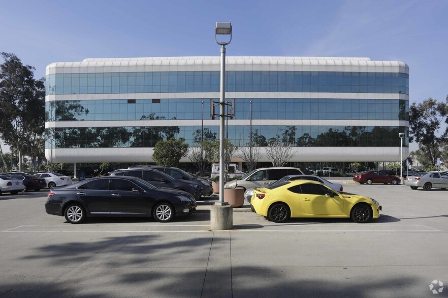 More Photos Of 701 E 28th St, Long Beach Medical For Lease