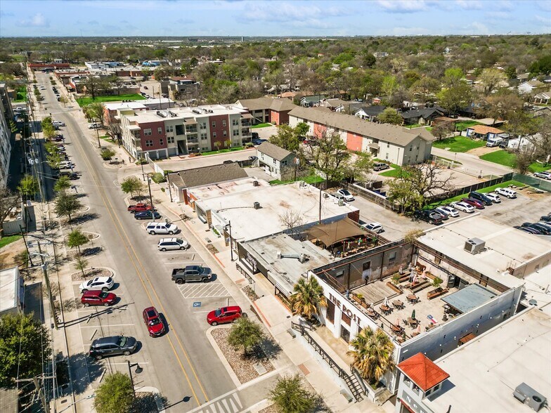 More Photos Of 2925 Race St, Fort Worth Restaurant For Lease