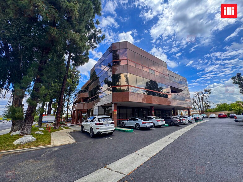 More Photos Of 23734 Valencia Blvd, Valencia Office For Lease