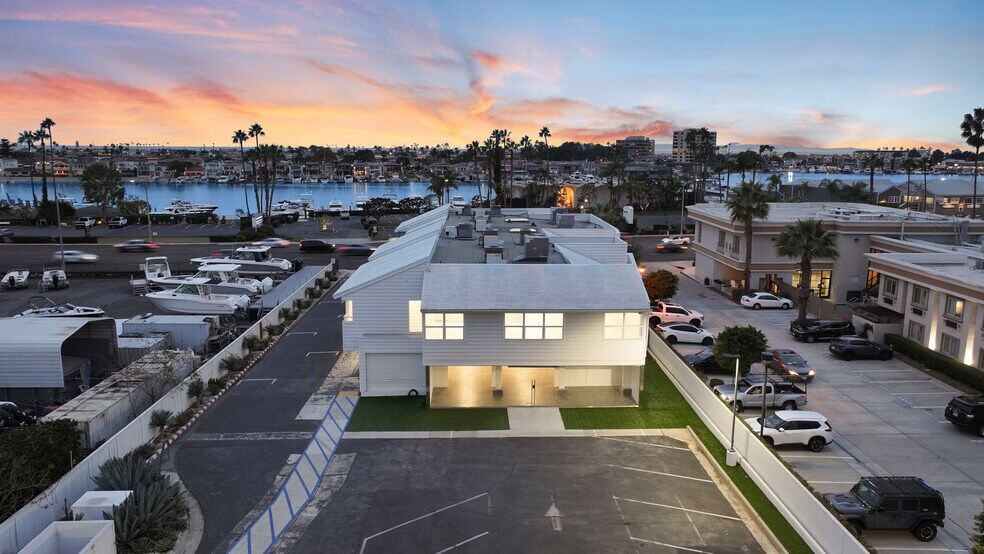 More Photos Of 2244 W Coast Hwy, Newport Beach Office For Lease