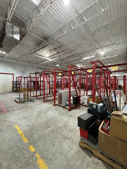 More Photos Of 8716 SE 15th St, Oklahoma City Distribution For Sale