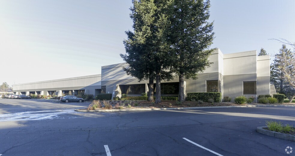 More Photos Of 1330 Redwood Way, Petaluma Warehouse For Lease