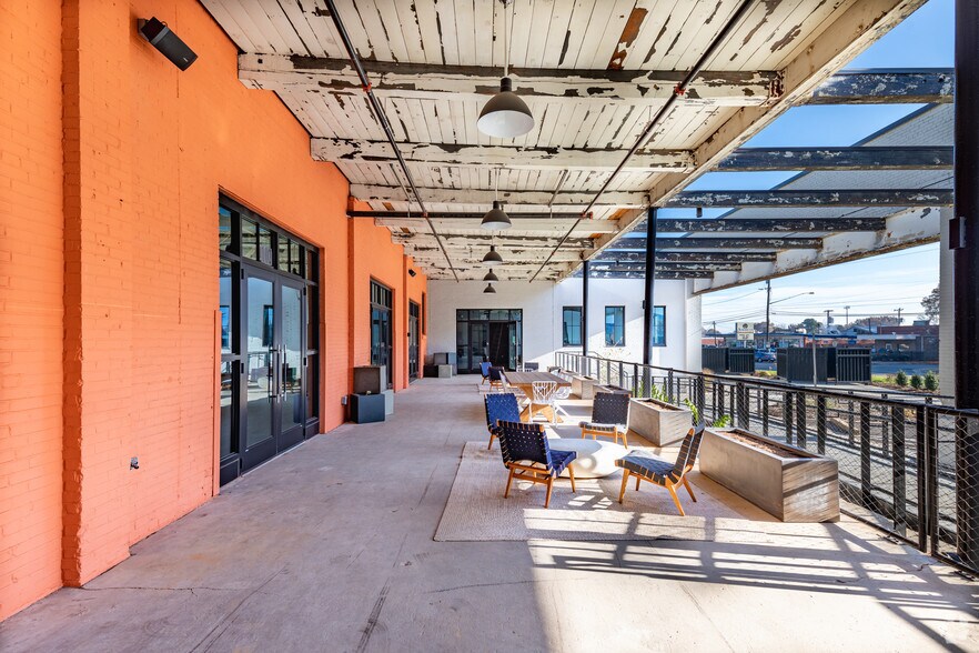 More Photos Of 1701 N Graham St, Charlotte Office For Lease