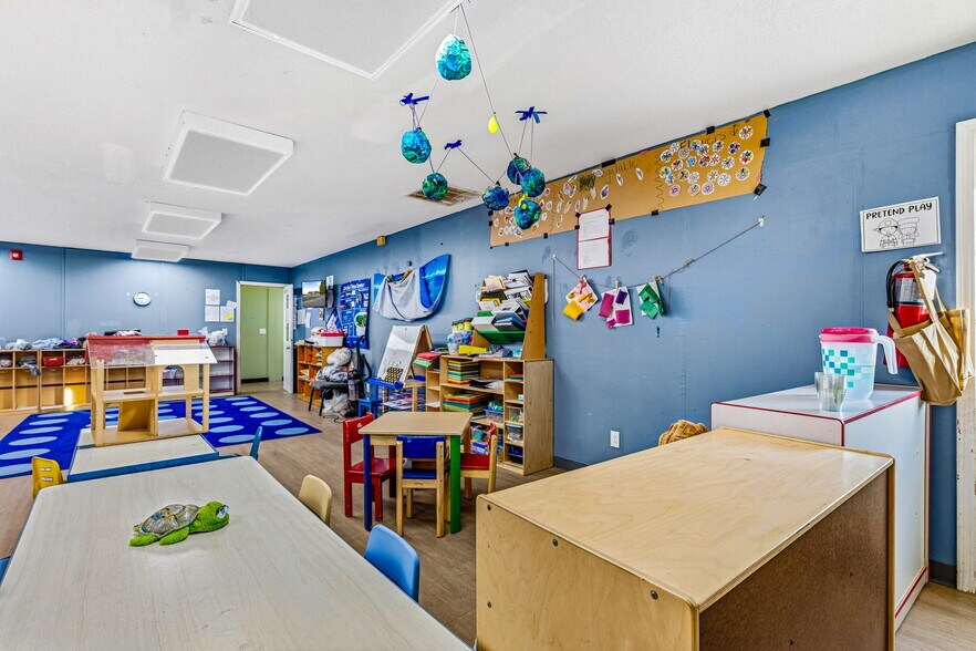 More Photos Of 925 Hendricks Dr, Lebanon Daycare Center For Sale